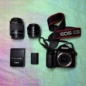 Canon EOS 80D Wi-Fi DSLR camera with 2 Lenses